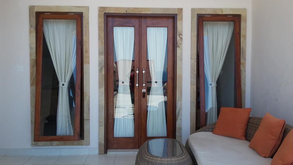 Barong Cafe Bungalow And Restaurant Amed  Exterior photo